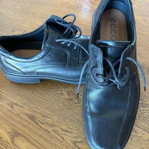 ECCO Helinski shoes